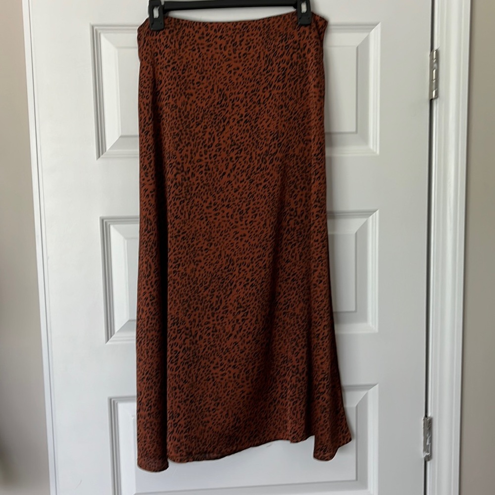 Lulu’s Leopard Midi Skirt
